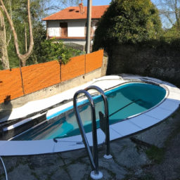 Réparez les dommages de votre piscine rapidement et efficacement avec un service professionnel Marly-le-Roi